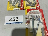 3x2 fischer plug met haak 5x65 - afbeelding 1 van  3