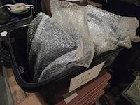 4 alu frames met groot lot led schermen - afbeelding 10 van  17