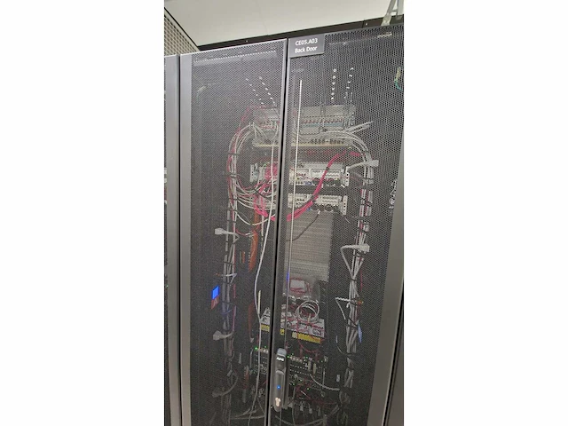 4 apc netshelter sx gen 2 racks – 48u netwerkopslag - afbeelding 5 van  11
