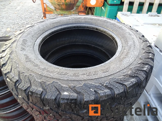 4 banden bf goodrich lt245/70r16 - afbeelding 6 van  8