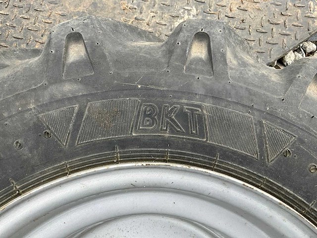 4 banden met velg - afbeelding 2 van  10