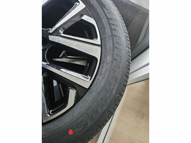 4 banden michelin met 17 inch velgen - afbeelding 9 van  13