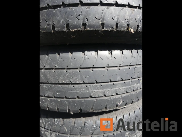4 banden op velgen voor opel vivaro (zomer) goodyear 205/65r 16c 107/105t - afbeelding 4 van  9