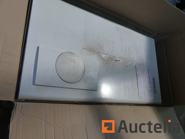 4 betegelde douchebaden, 1 bröje gasketel - afbeelding 4 van  9