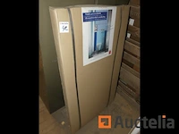 4 betegelde douchebaden, 1 bröje gasketel - afbeelding 5 van  9
