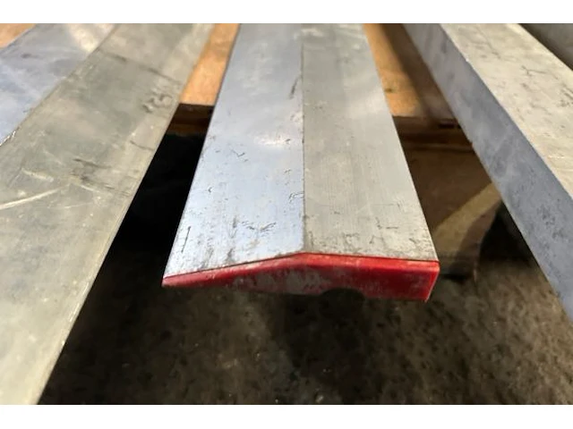 4 betonwerkprofielen - afbeelding 2 van  6