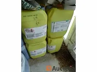 4 blikjes van 25 liter wasproducten voor tafelgerei en auto, vrachtwagen,.. kersia