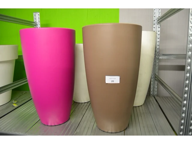 4 bloempot pure by elho (3st van )62cm hoog: 2x wit + 1x fuchsia +1x bruin - afbeelding 1 van  5
