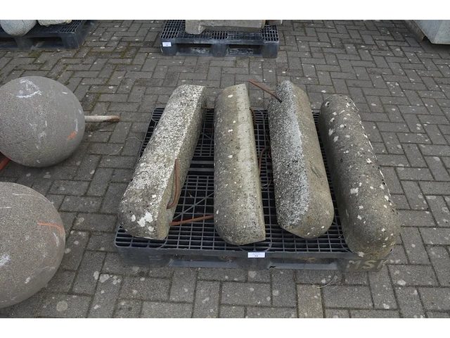 4 borduren 1 m afgerond (zonder pvc pallet) - afbeelding 1 van  4