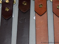 4 broeksriemen maat 30-31 - afbeelding 2 van  2