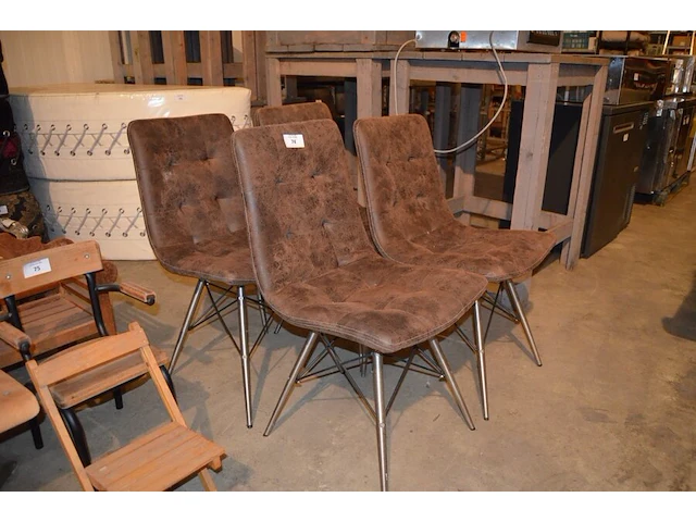 4 bruin imitatielederen stoelen met chroom onderstel h&h - afbeelding 3 van  7