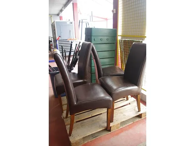 4 bruine lederen buffetstoelen - afbeelding 1 van  1