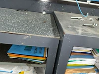 4 bureaukasten en 1 bureau - afbeelding 4 van  8