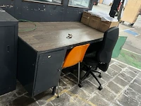 4 bureaukasten en 1 bureau - afbeelding 5 van  8