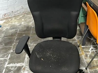 4 bureaukasten en 1 bureau - afbeelding 7 van  8
