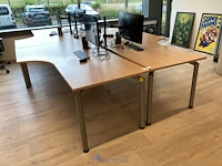 4 bureautafels - afbeelding 1 van  5