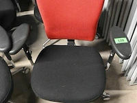4 bureelstoelen - afbeelding 2 van  2