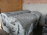 4 containers afval 1100 liter - afbeelding 1 van  3