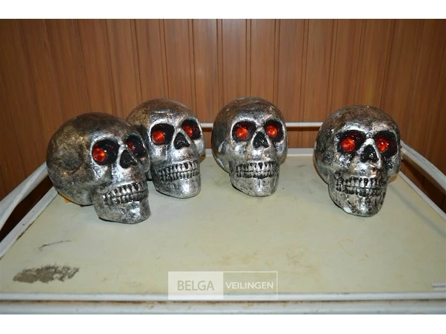 4 deco doodskop zilverkleurig - afbeelding 1 van  3