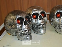 4 deco doodskop zilverkleurig - afbeelding 2 van  3