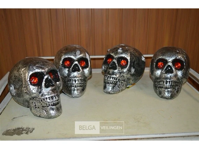 4 deco doodskop zilverkleurig - afbeelding 1 van  3