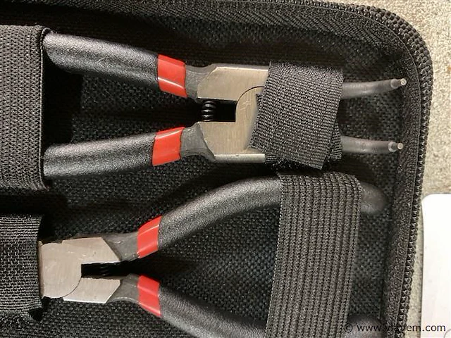 4 delige borgveer tangen set in etui 125mm - afbeelding 2 van  3