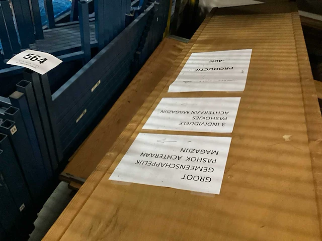 4-delige houten paskamerconstructie met 16 paskamers - afbeelding 8 van  16