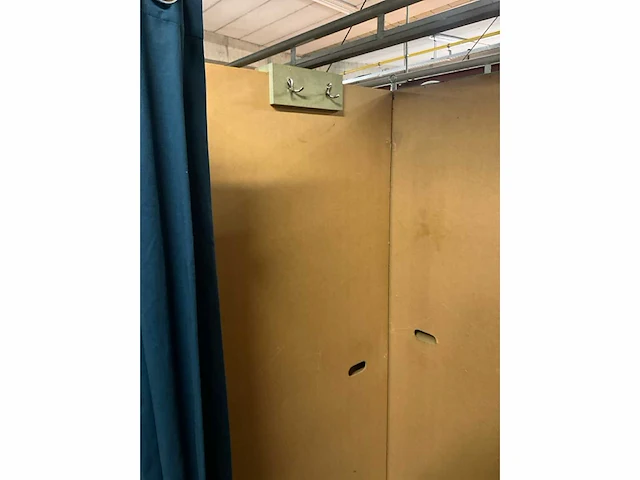 4-delige houten paskamerconstructie met 16 paskamers - afbeelding 12 van  16