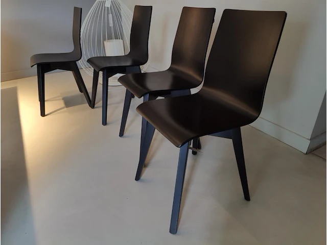 4 design houten bijzetstoelen buzzy-oak - afbeelding 1 van  6