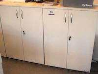 4 deurs houten opbergkast - afbeelding 1 van  1