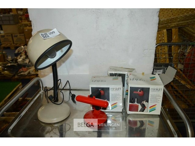 ±4 div bureaulampjes - afbeelding 1 van  4