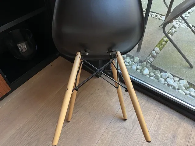 4 div pvc stoelen - afbeelding 13 van  16
