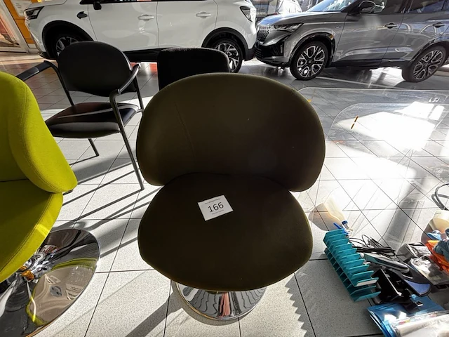 4 div. stoelen - afbeelding 2 van  4