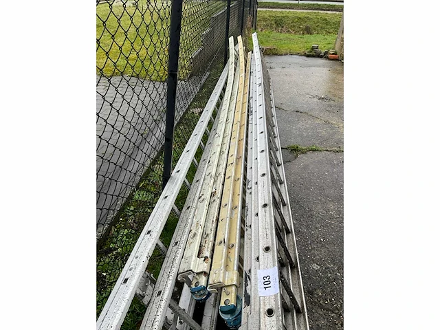 4 diverse alu schuifladders - afbeelding 3 van  6
