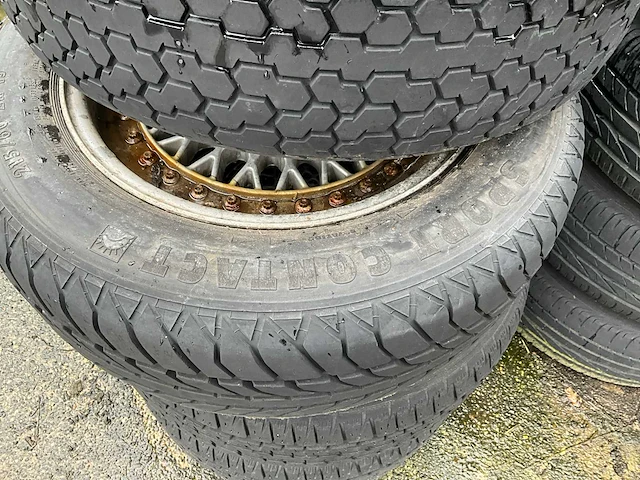 4 diverse autobanden met velg - afbeelding 6 van  8