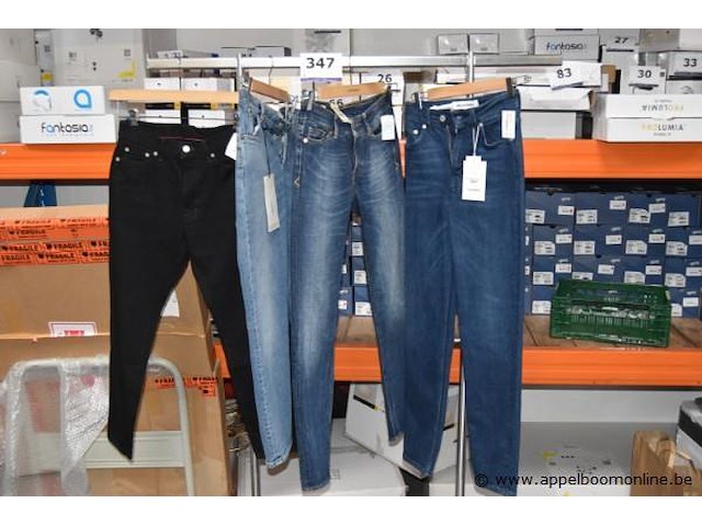 4 diverse broeken diverse maten - afbeelding 1 van  5