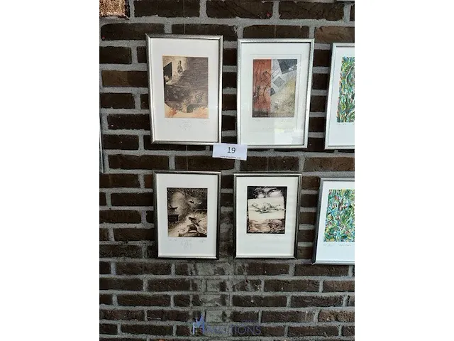 4 diverse etsen waaronder getekend 'chris verheyen' - afbeelding 1 van  9