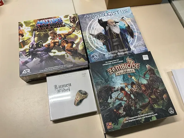 4 diverse gezelschapspellen cmon, archon studio, trismegistus - afbeelding 1 van  3