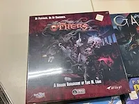 4 diverse gezelschapspellen guillotine games, renegade, imperial settlers - afbeelding 2 van  7