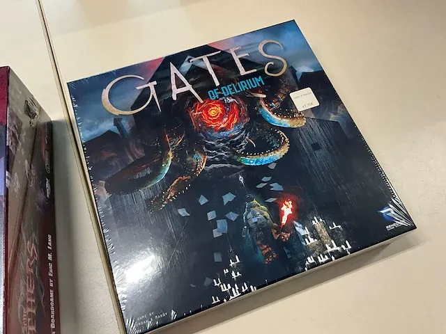 4 diverse gezelschapspellen guillotine games, renegade, imperial settlers - afbeelding 3 van  7