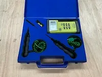 4 diverse handgereedschappen - afbeelding 2 van  8