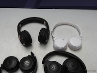 4 diverse koptelefoons - afbeelding 3 van  3
