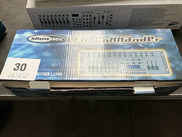 4 diverse lichtcontrollers - afbeelding 4 van  9