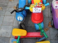 4 diverse loopfietsjes - afbeelding 1 van  1