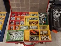 4 diverse sorteerkoffers inhoudende divers klein montagemateriaal - afbeelding 4 van  5