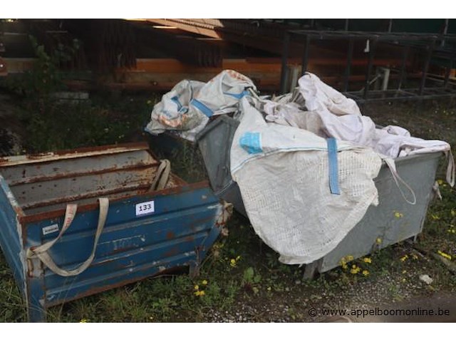 4 diverse stalen containers - afbeelding 1 van  3