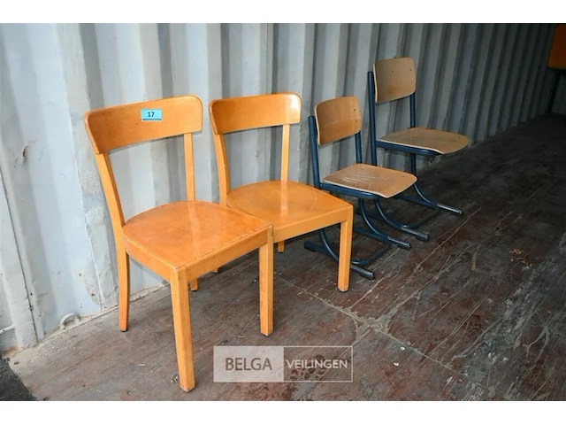 4 diverse stoelen - afbeelding 1 van  4