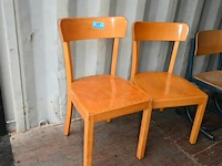 4 diverse stoelen - afbeelding 2 van  4
