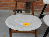 4 diverse stoelen - afbeelding 5 van  6