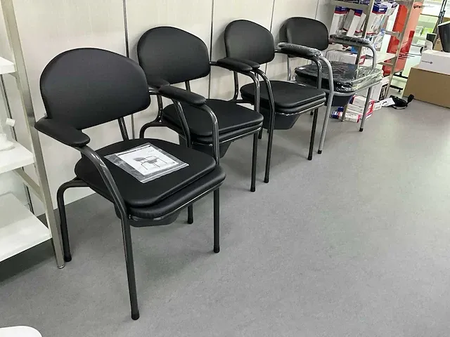 4 diverse toiletstoelen vermeiren - afbeelding 5 van  11